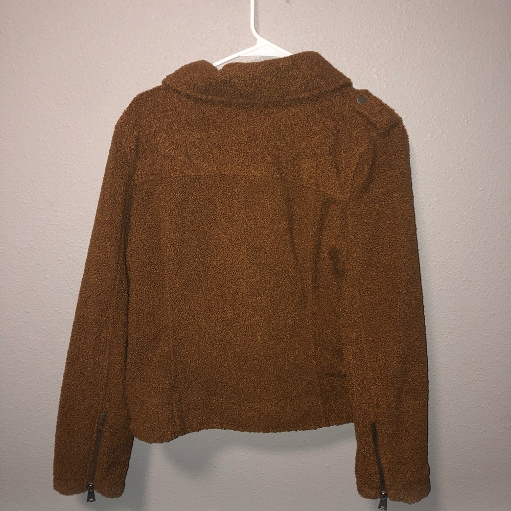 Fuzzy Jacket - Picture 3 of 4